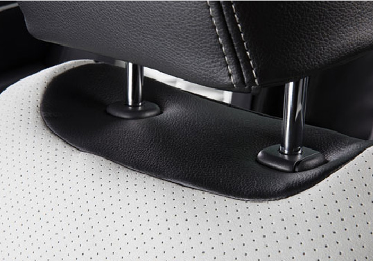 ヘッドレスト穴あけ加工