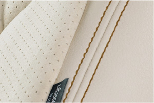 ココアブラウン